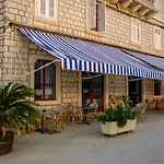 Hotell Glavovic 3*