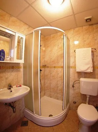 Glavovic 3*