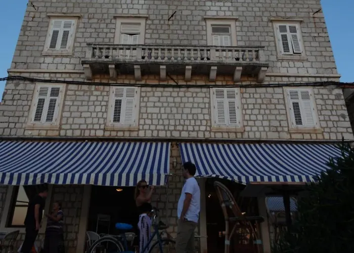 Ξενοδοχείο Glavovic 3*